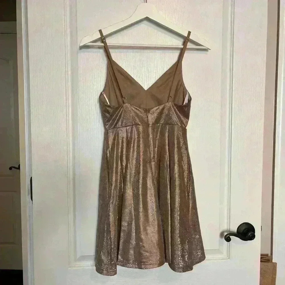 Lulu’s womens XS Keeps Getting Better Gold metallic Skater summer party Dress - Picture 4 of 13